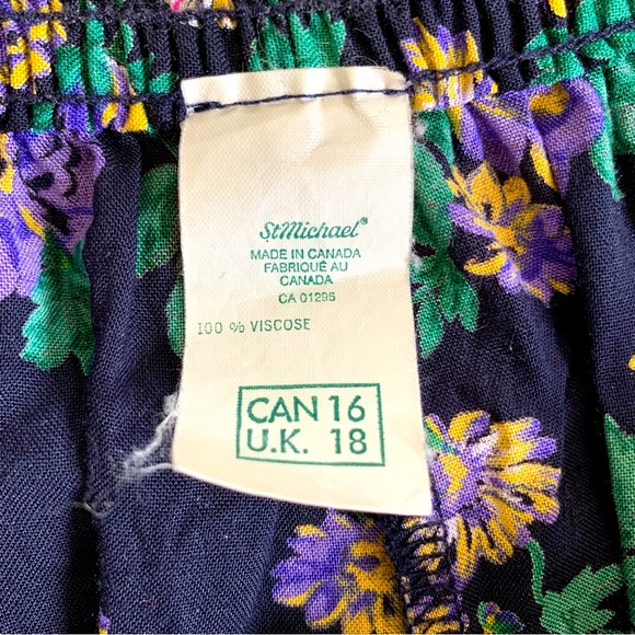 ST MICHAEL Vintage floral flowy skirt made in Canada - Picture 6 of 7